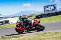 anglesey-no-limits-trackday;anglesey-photographs;anglesey-trackday-photographs;enduro-digital-images;event-digital-images;eventdigitalimages;no-limits-trackdays;peter-wileman-photography;racing-digital-images;trac-mon;trackday-digital-images;trackday-photos;ty-croes